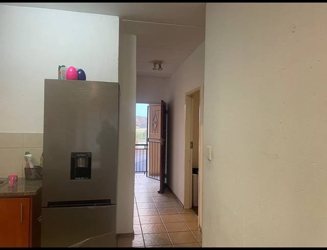2 BEDROOM APARTMENT FOR SALE IN COMET